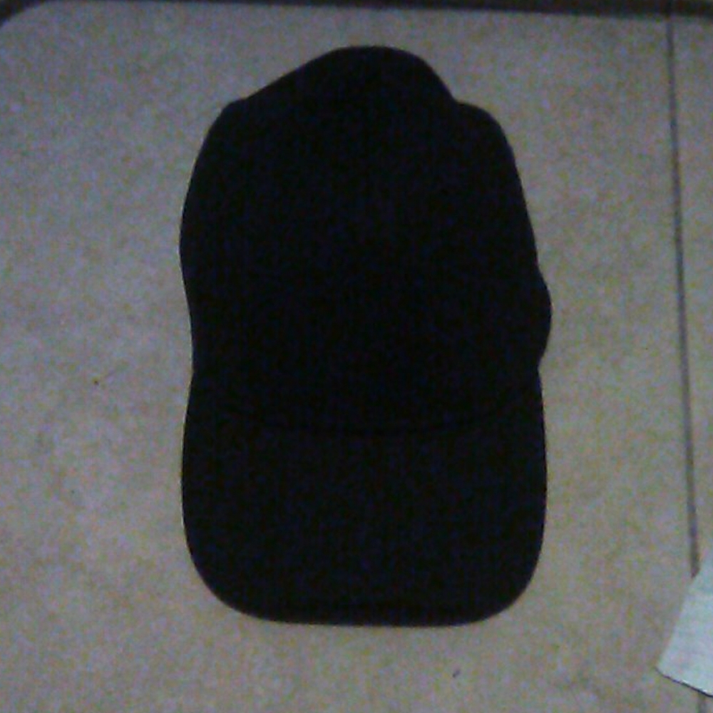 Black running hat